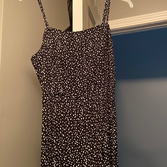 🌟 Forever 21 black and white jumper 🌟 - Picture 3 of 3